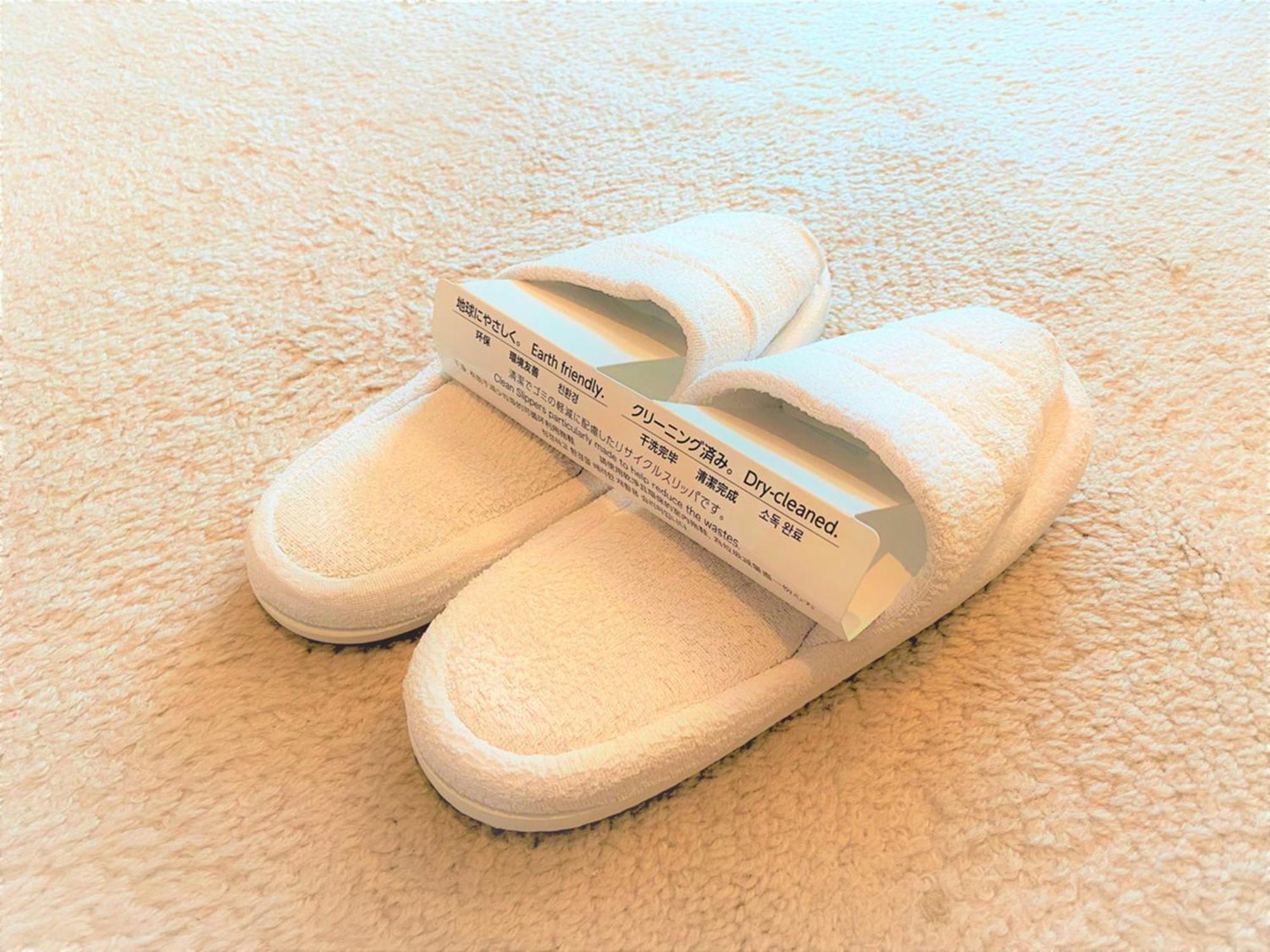 札幌王子酒店 外观 照片 A pair of disposable slippers